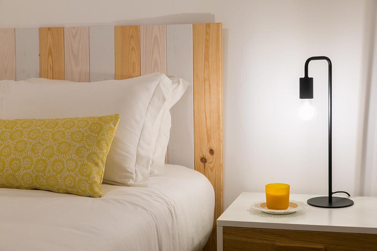 Lovelystay - Cozy 3Bdr Apartment In Estrela Lisbon Luaran gambar
