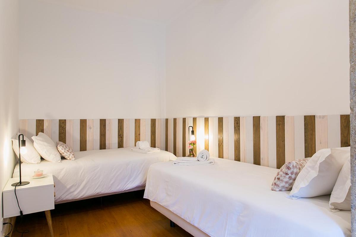 Lovelystay - Cozy 3Bdr Apartment In Estrela Lisbon Luaran gambar